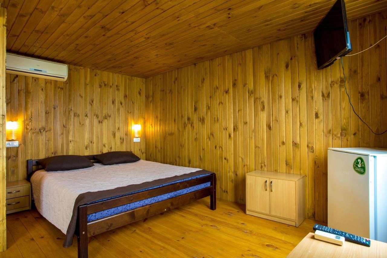 Б/О Pina Colada Hotel Ochakiv Luaran gambar